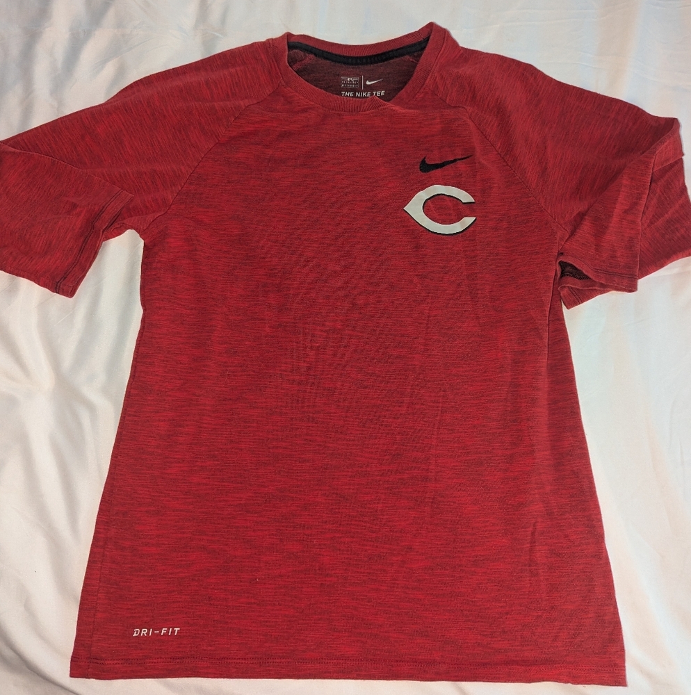 Nike Men's Small Cincinnati Reds Dri-FIT 3/4 Sleeve T-shirt